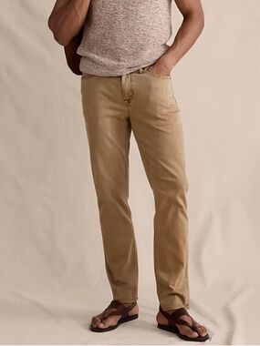 Banana Republic men’s travel jean, 35x30, slim fit khaki color